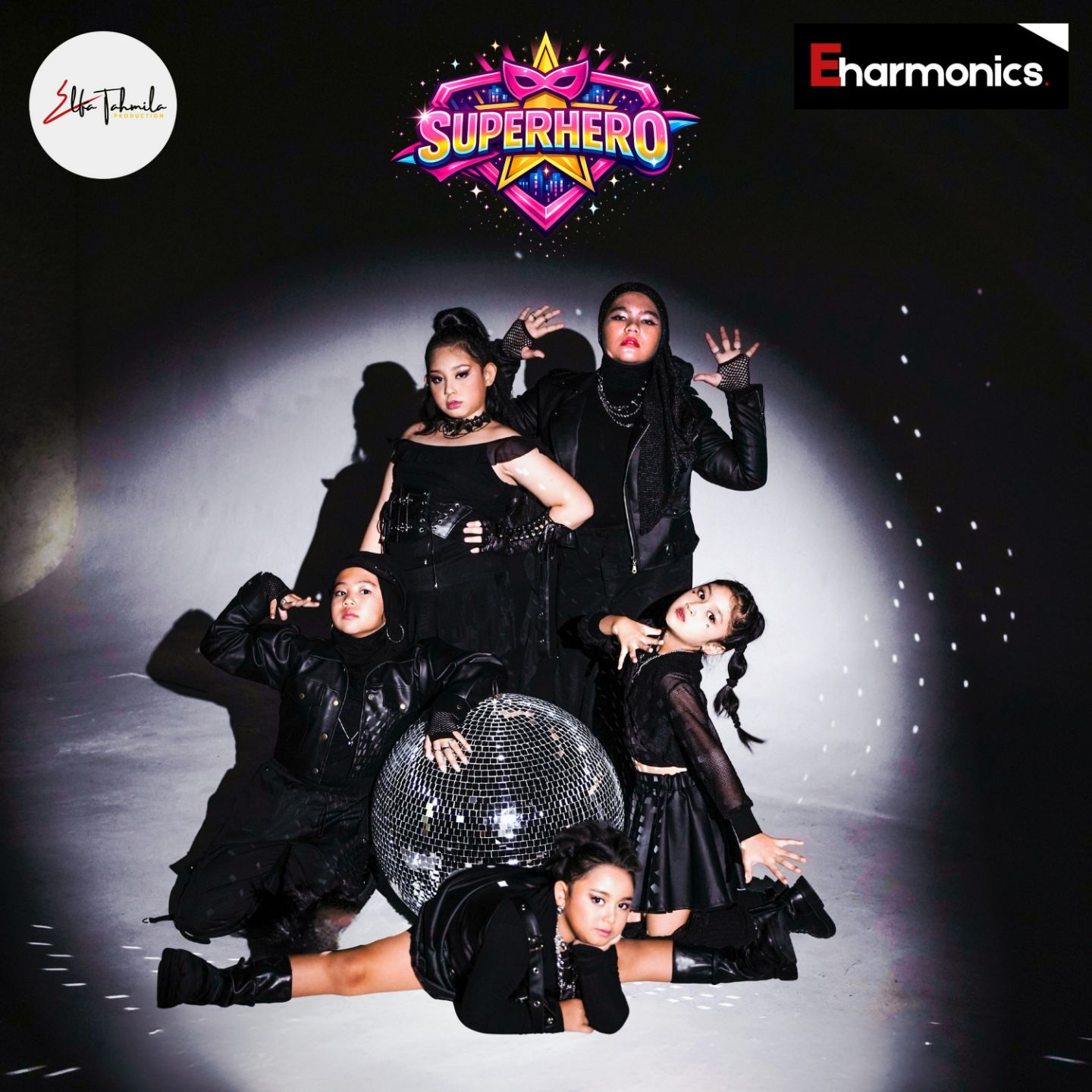 “Superhero”, single terbaru E-Harmonics, siap memberikan warna baru di belantika musik Indonesia.